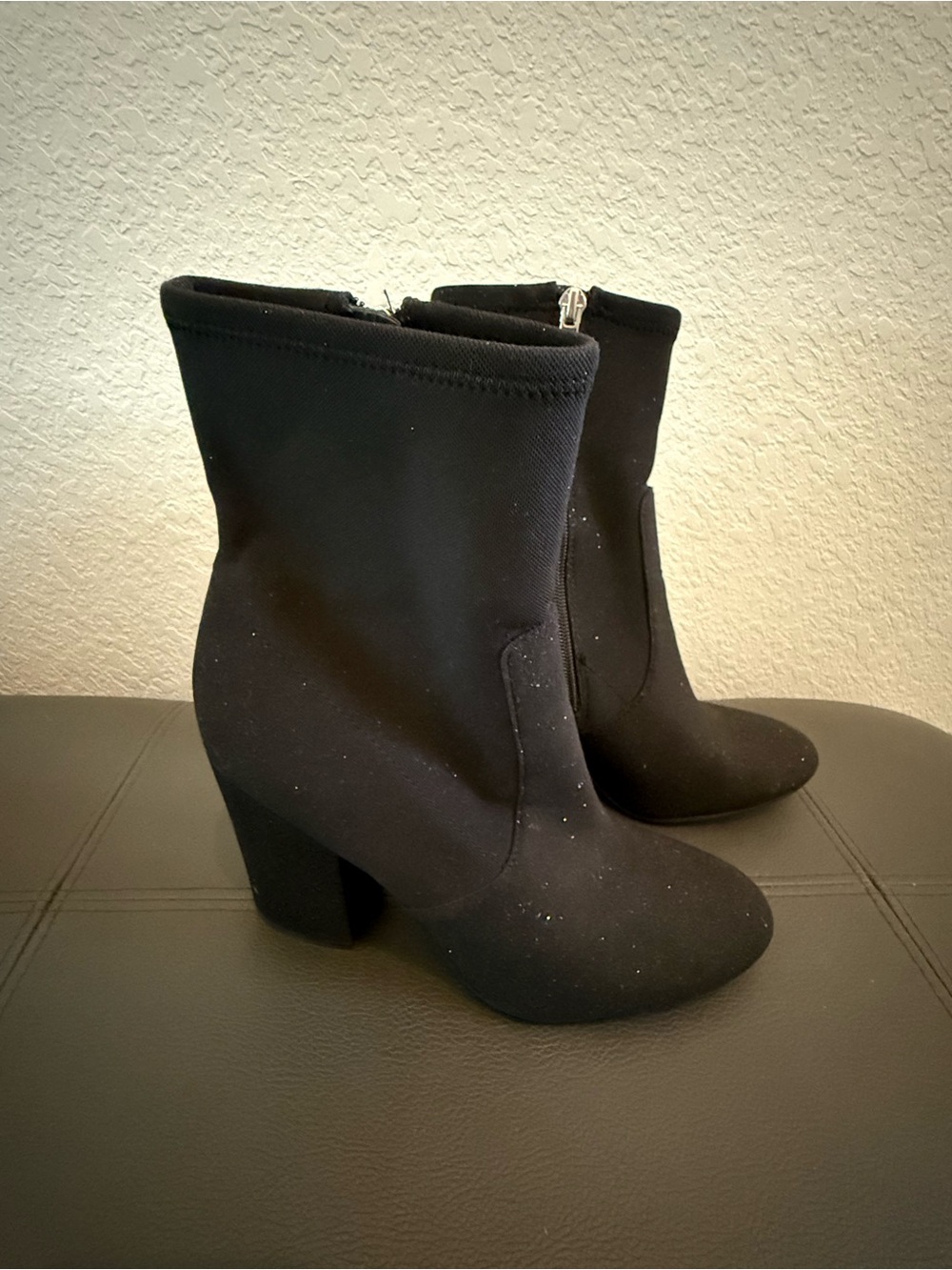 ✨Sparkles✨ Marc Fisher Black Stretch Sock Ankle Boot with Block Heel 8.5 women’s - Picture 9 of 11
